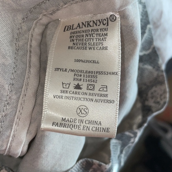 Blank nyc snake pattern crop moto jacket- NWT - Picture 5 of 7